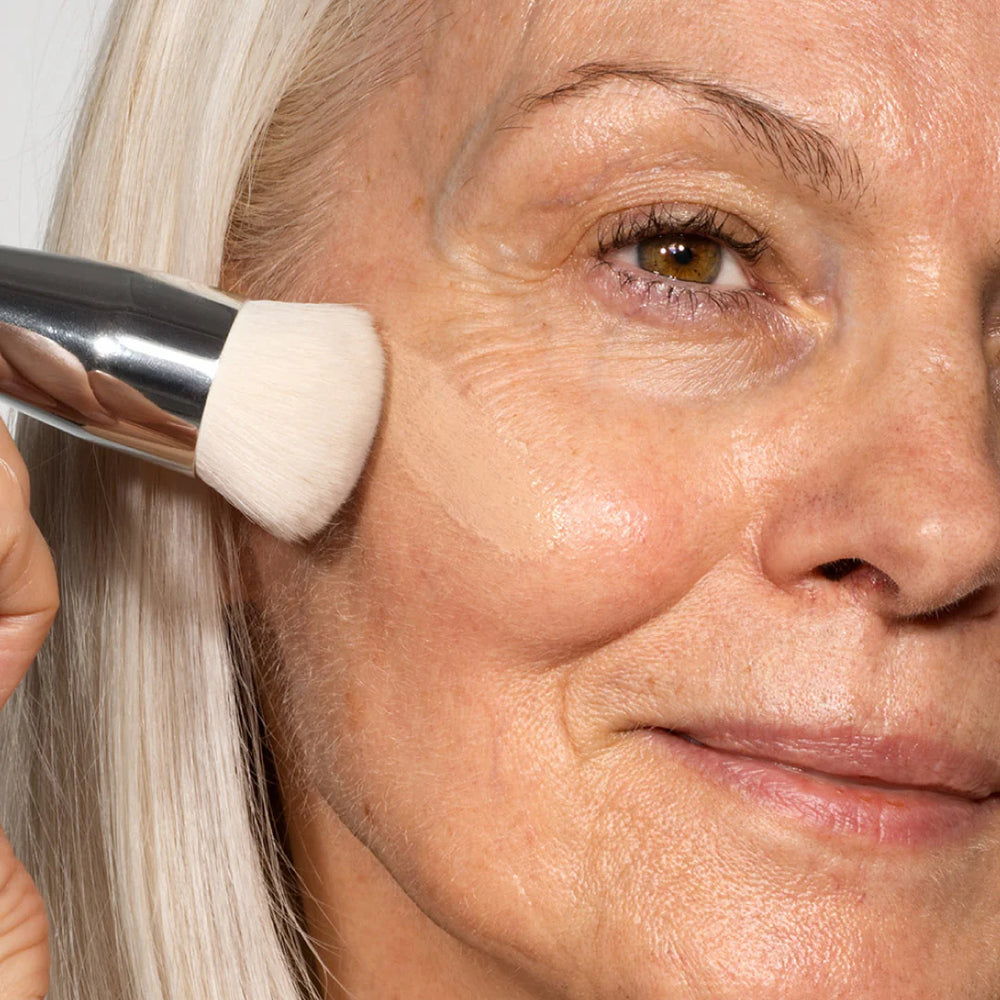 Les pigments se libèrent en estompant la crème